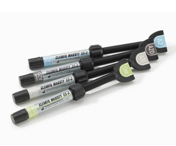 CLEARFIL MAJESTY ES2 jeringa 3.6 g