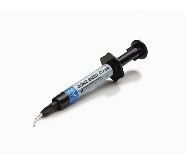 CLEARFIL MAJESTY ES FLOW BAJA FLUIDEZ jeringa 2.7gr.