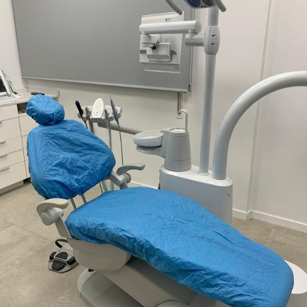 PROTECTOR IMPERMEABLE ASIENTO+RESPALDO AZUL 15ud.